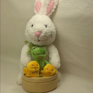Hallmark Let’s Go To The Hop Easter Bunny Chicks And A Frog Singing At The Hop